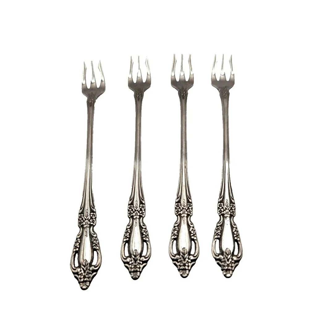 Oneida Raphael Distinction Deluxe HH Stainless Cocktail Forks Lot of 4 Pieces